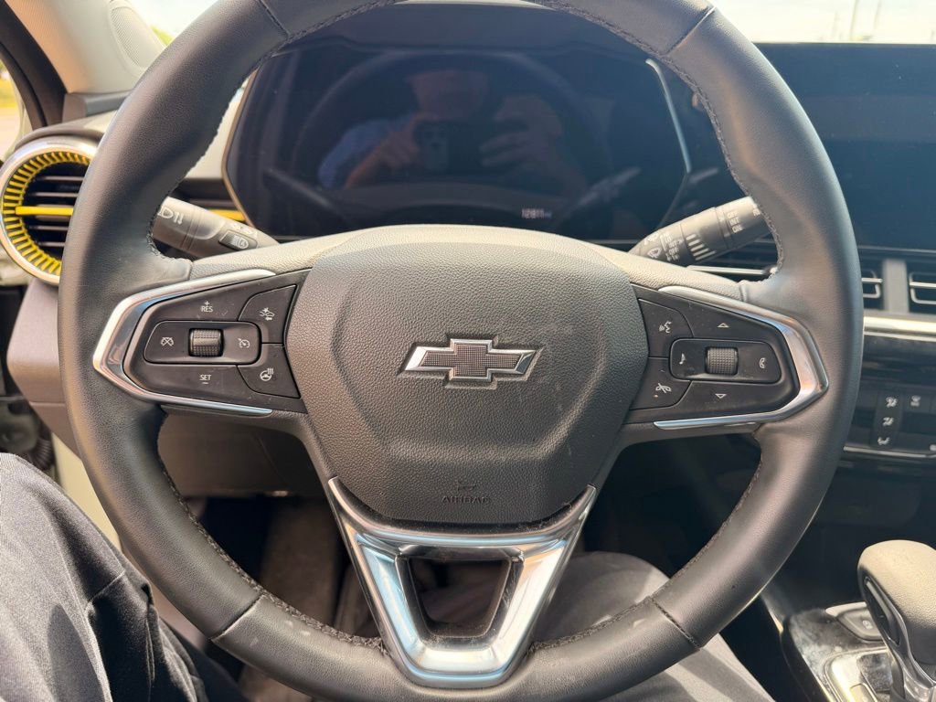 Certified 2025 Chevrolet Trax ACTIV w/ Driver Confidence Package FWD image 15