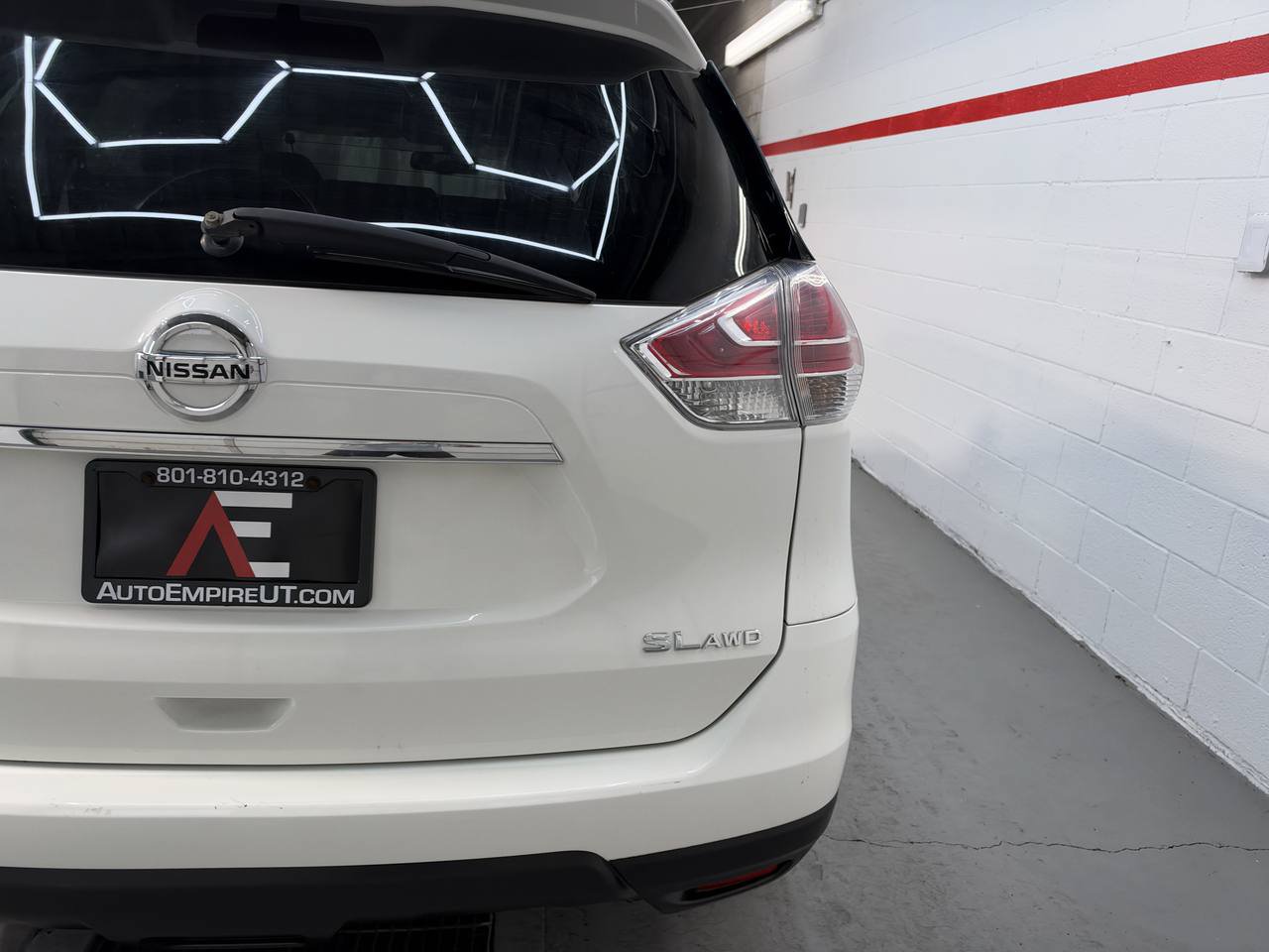Used 2016 Nissan Rogue SL AWD/4WD image 8