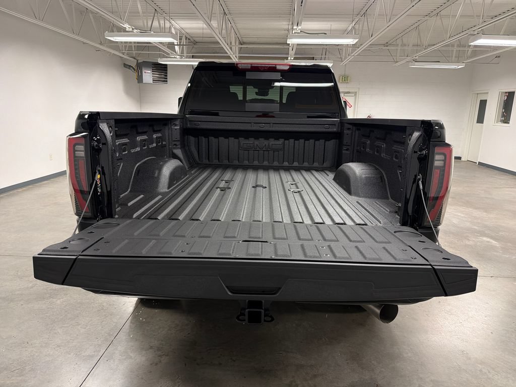 New 2026 GMC Sierra 2500 AT4 w/ AT4 Premium Plus Package AWD/4WD image 17