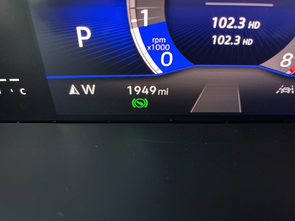 Certified 2025 Volkswagen Taos SE w/ Panoramic Sunroof Package image 26