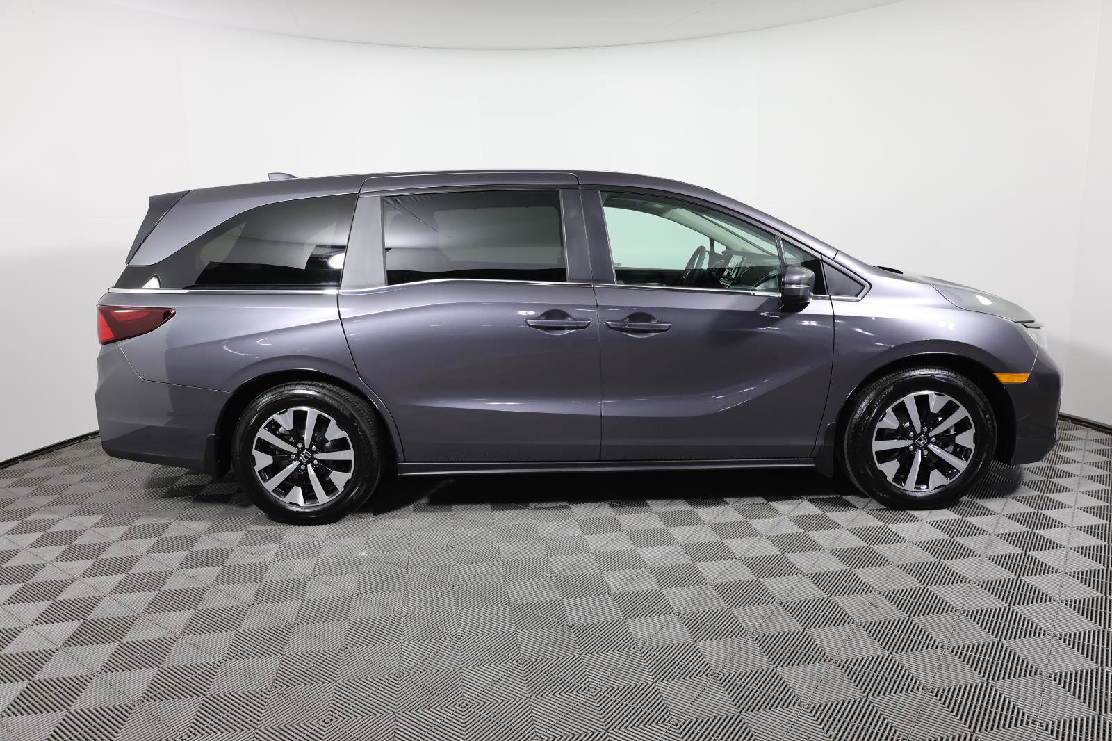 Used 2026 Honda Odyssey EX-L image 4