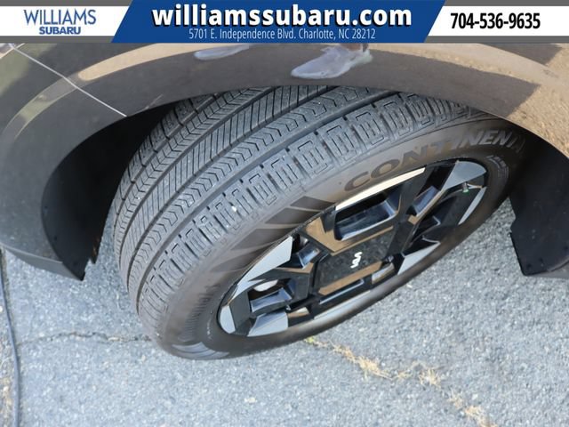 Used 2025 Kia Carnival EX FWD image 42