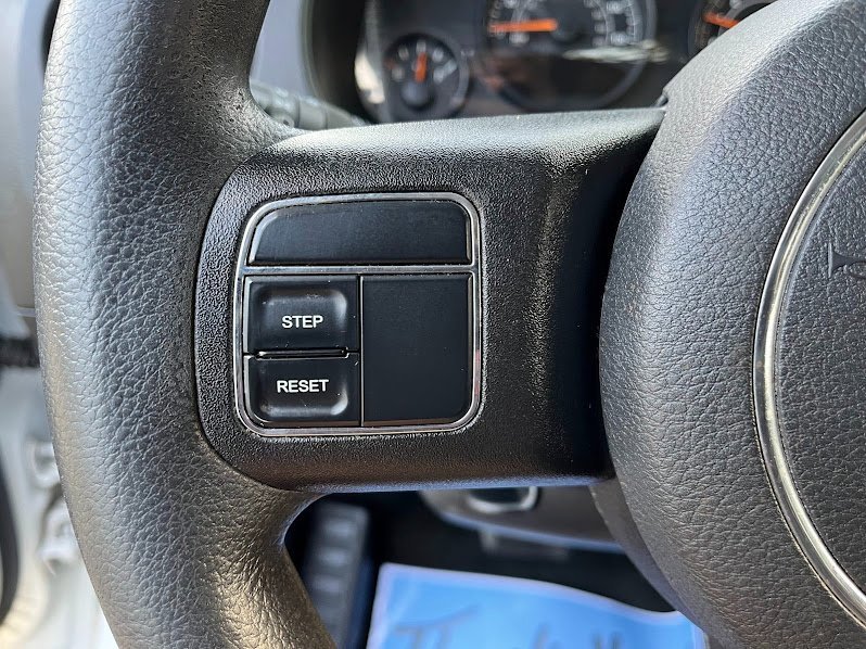 Used 2016 Jeep Compass Sport w/ Power Value Group image 14