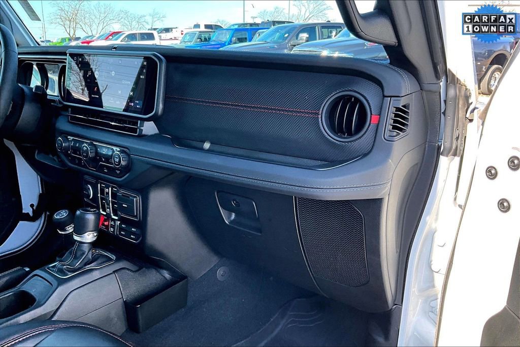Used 2024 Jeep Gladiator Rubicon w/ Convenience Group image 13