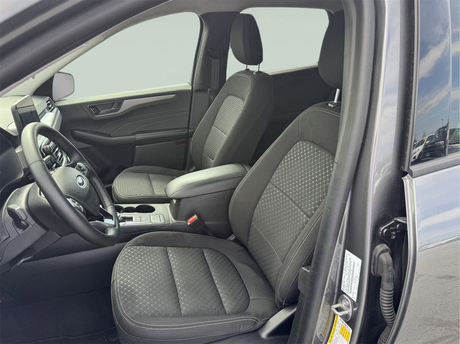 Used 2023 Ford Escape Active image 48