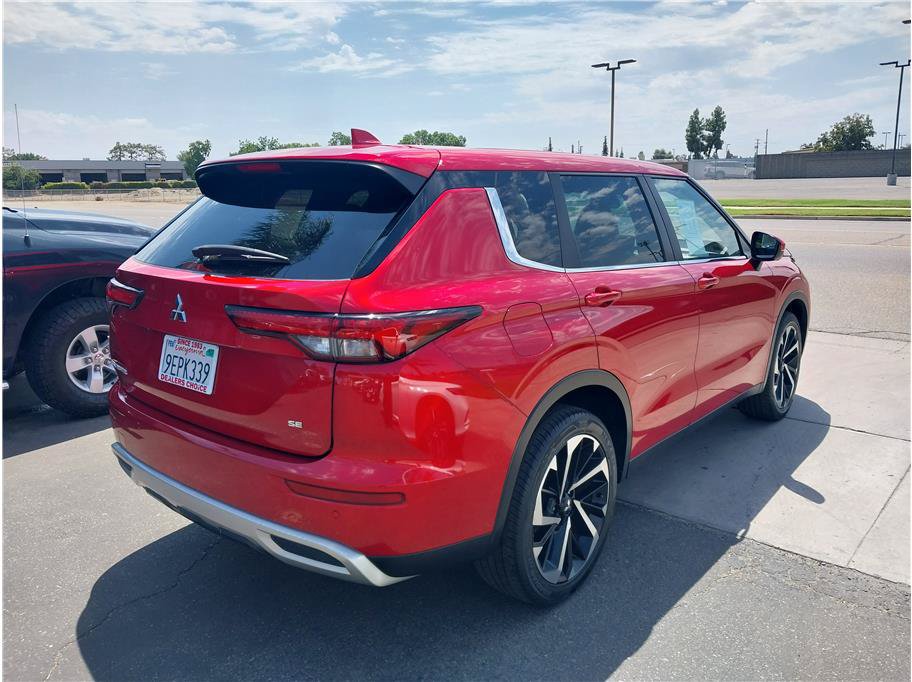 Used 2022 Mitsubishi Outlander SE FWD image 5