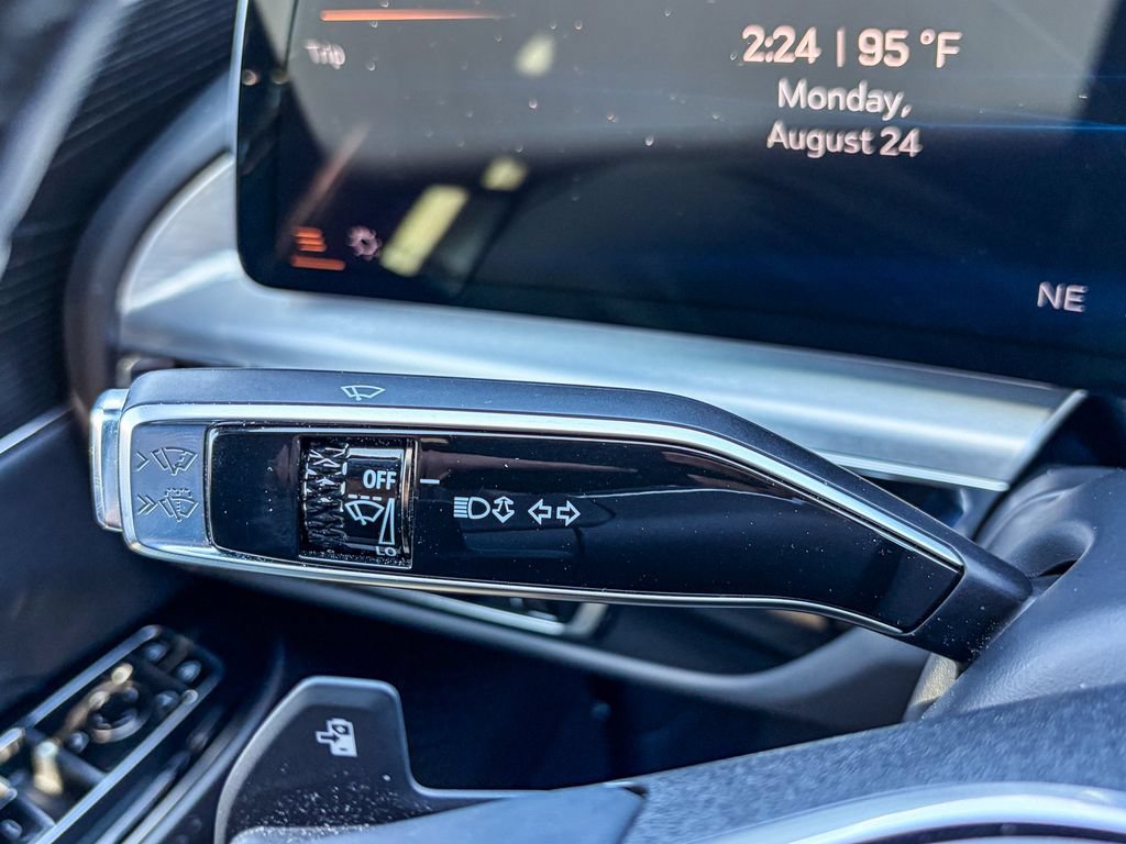 Certified 2024 Cadillac Lyriq Luxury RWD image 44