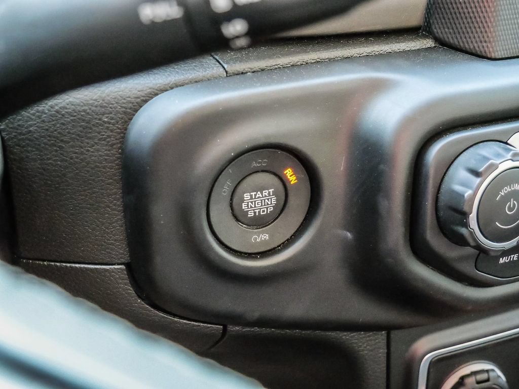 Used 2022 Jeep Gladiator Sport AWD/4WD image 33