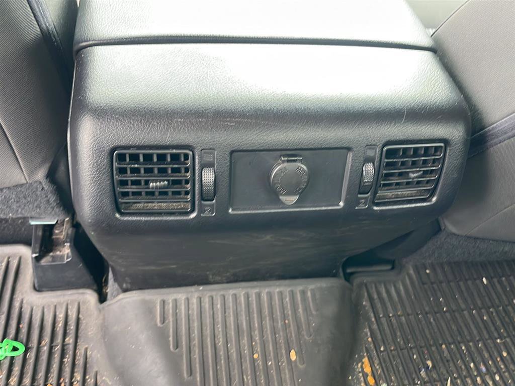 Used 2015 Toyota Tundra SR5 w/ SR5 Upgrade Package image 21