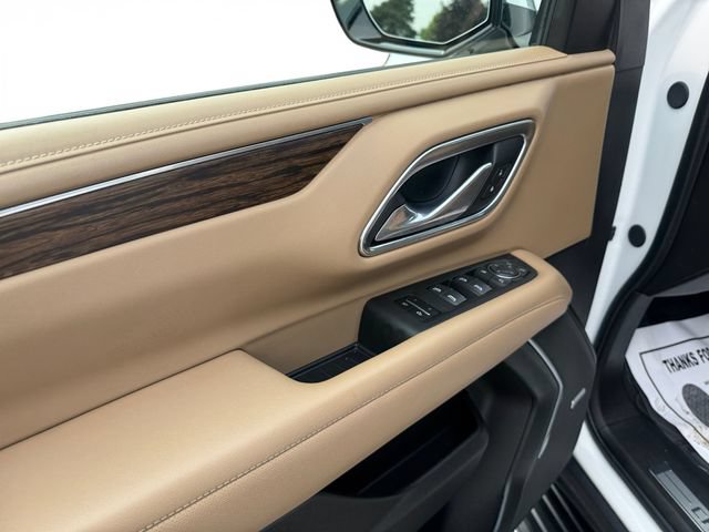 Used 2024 Chevrolet Tahoe Premier AWD/4WD image 11