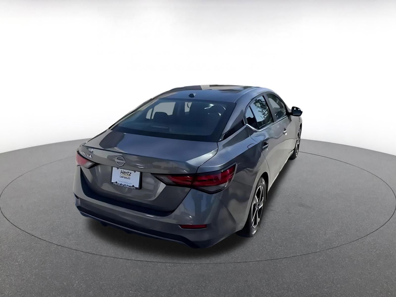 Used 2025 Nissan Sentra SV FWD image 15