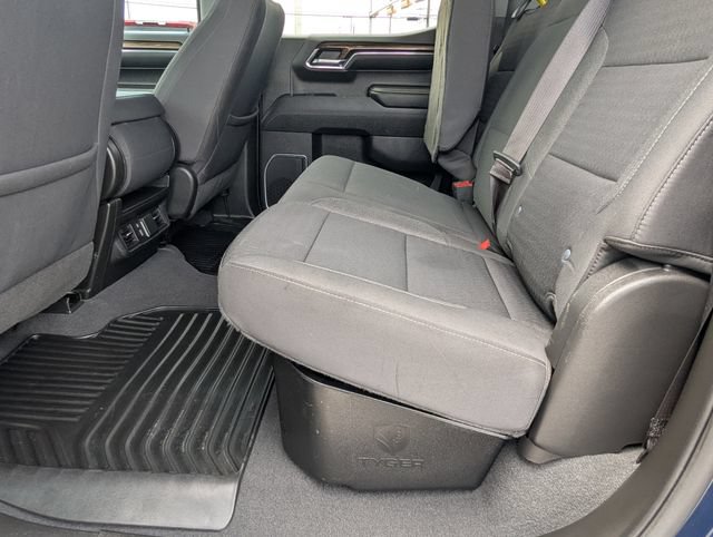 Used 2023 Chevrolet Silverado 1500 LT AWD/4WD image 17