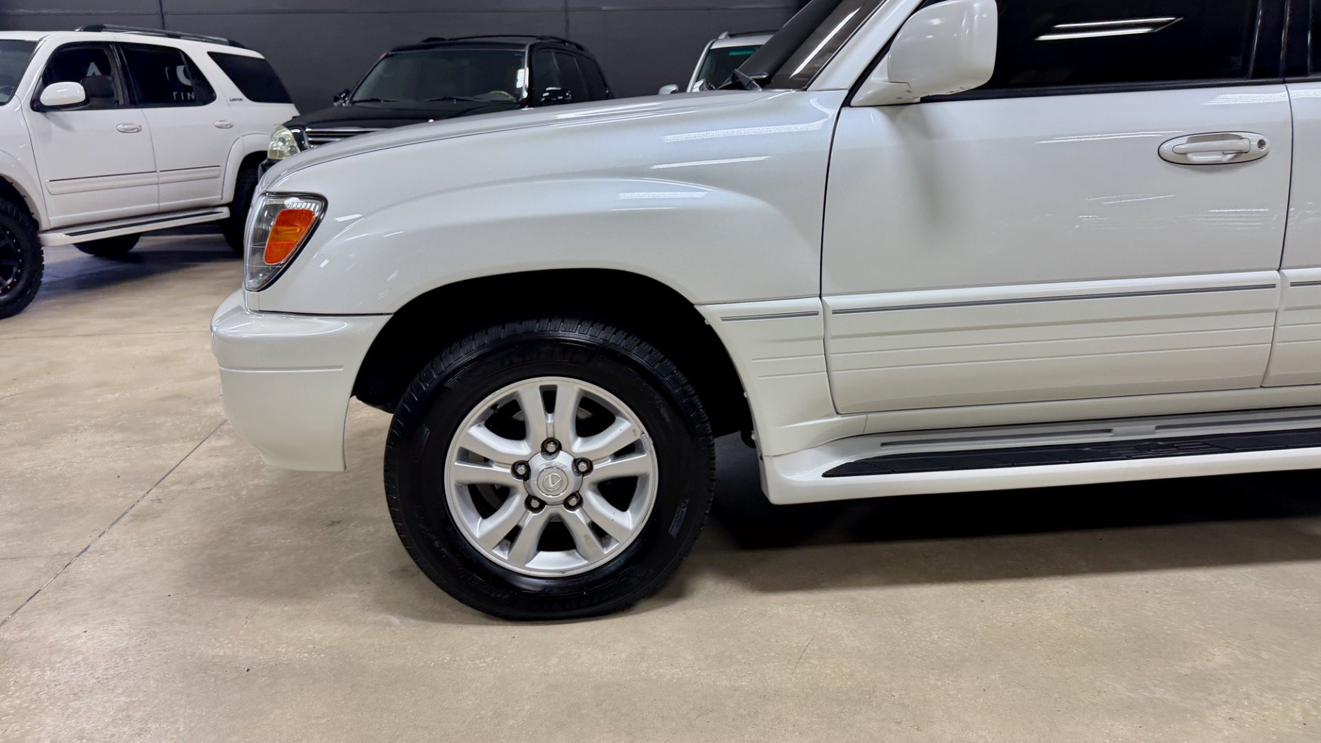 Used 2003 Lexus LX 470 4WD image 13