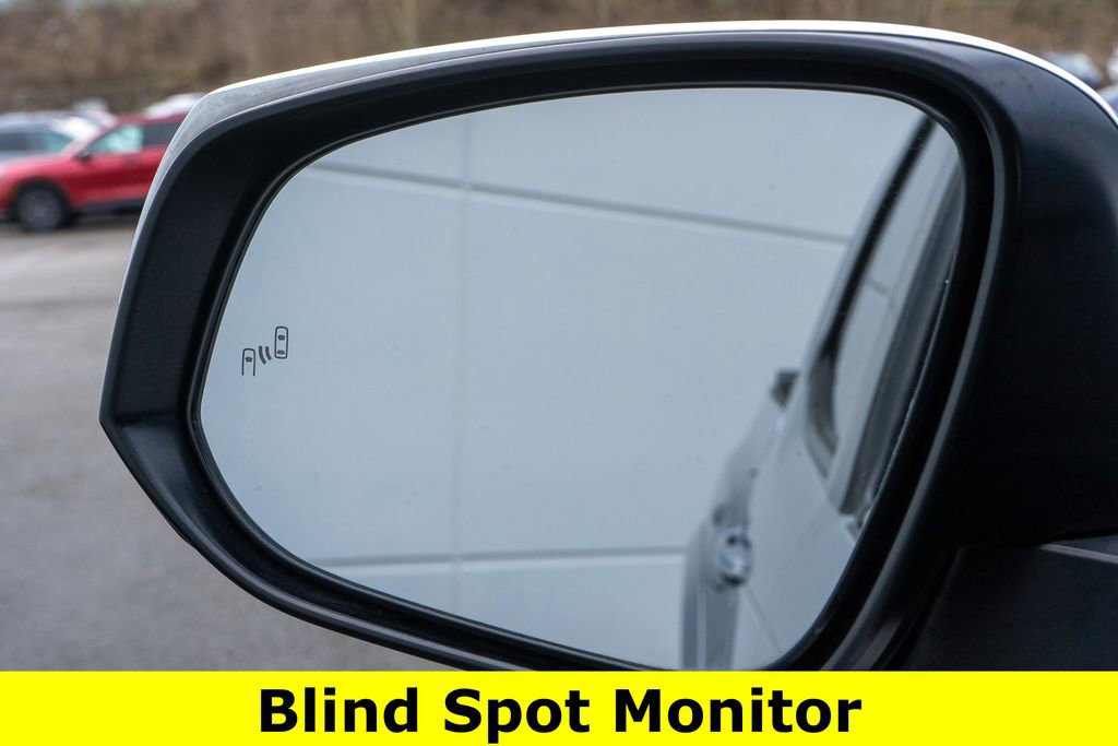 Used 2021 Toyota Tacoma Limited image 15