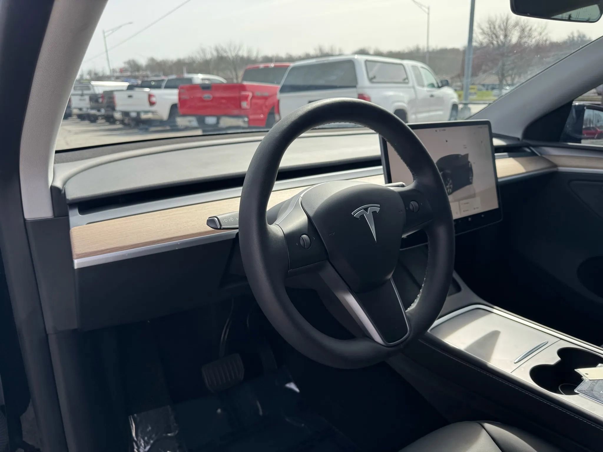 Used 2024 Tesla Model Y Long Range image 15