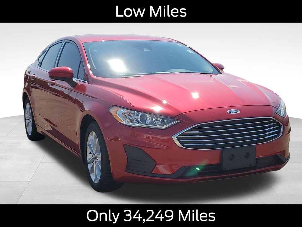 Used 2020 Ford Fusion SE FWD image 2