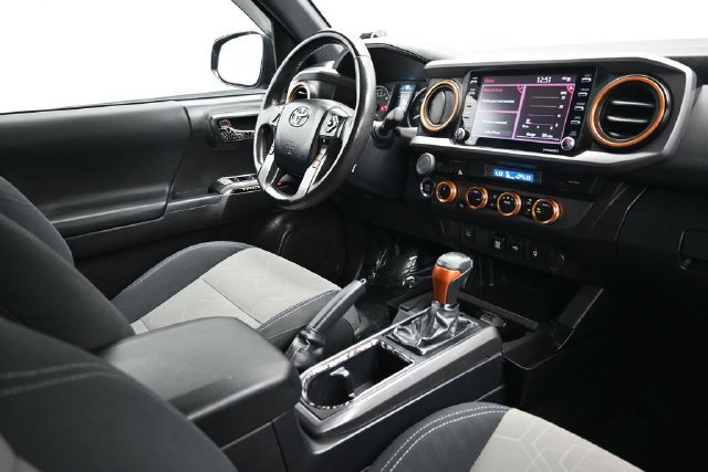 Used 2023 Toyota Tacoma TRD Off-Road AWD/4WD image 17