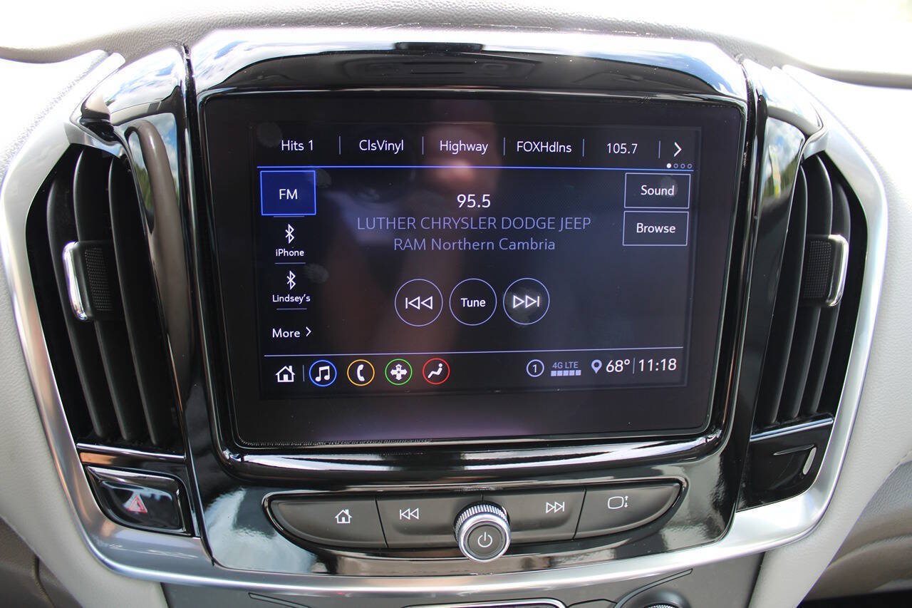 Used 2021 Chevrolet Traverse LT AWD/4WD image 23