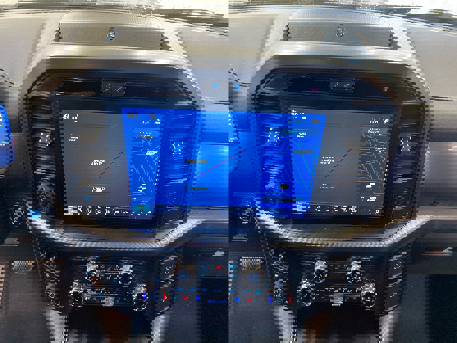 New 2026 Ford F150 Lariat w/ Equipment Group 502A High image 24