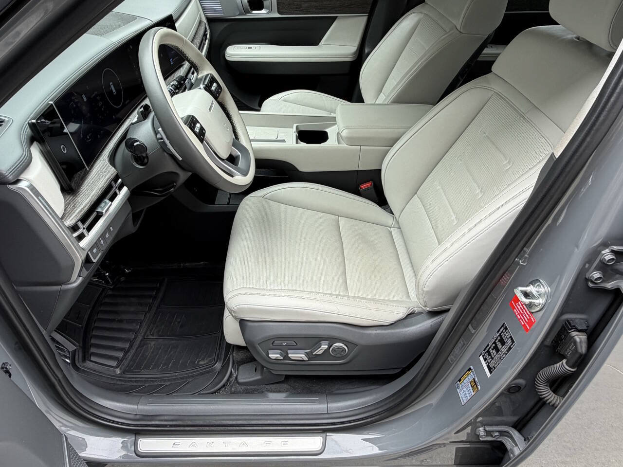 Used 2024 Hyundai Santa Fe Calligraphy AWD/4WD image 14