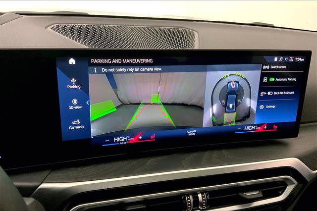 Used 2024 BMW 330i xDrive Sedan w/ Premium Package image 17