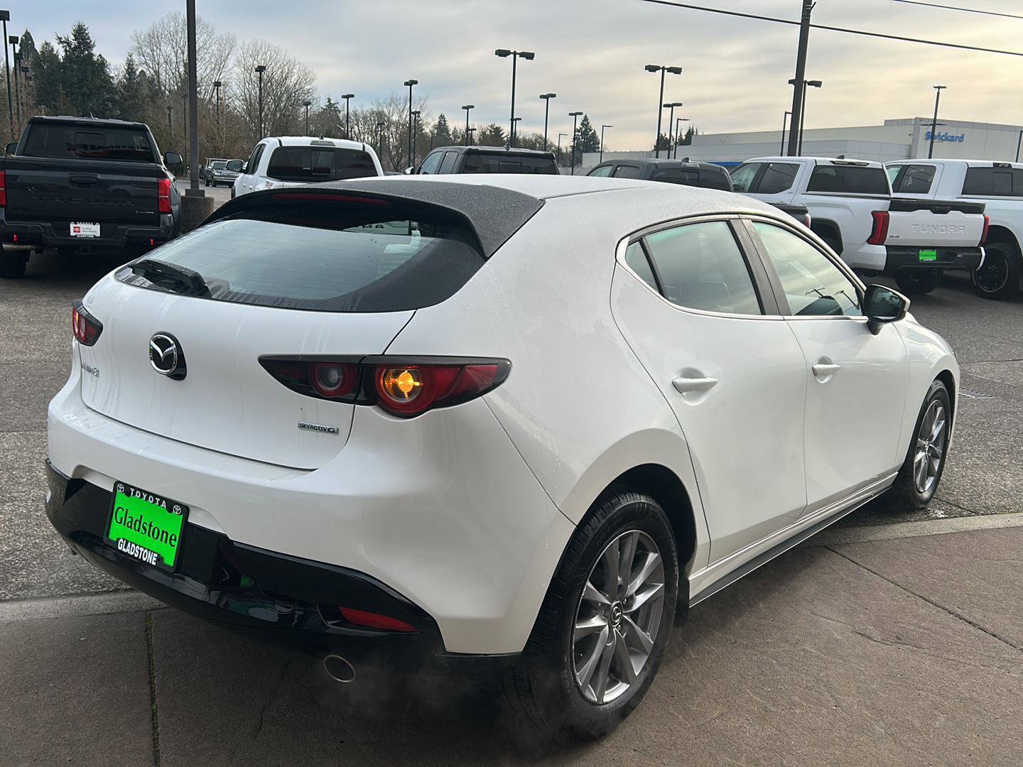 Used 2022 MAZDA MAZDA3 s image 6