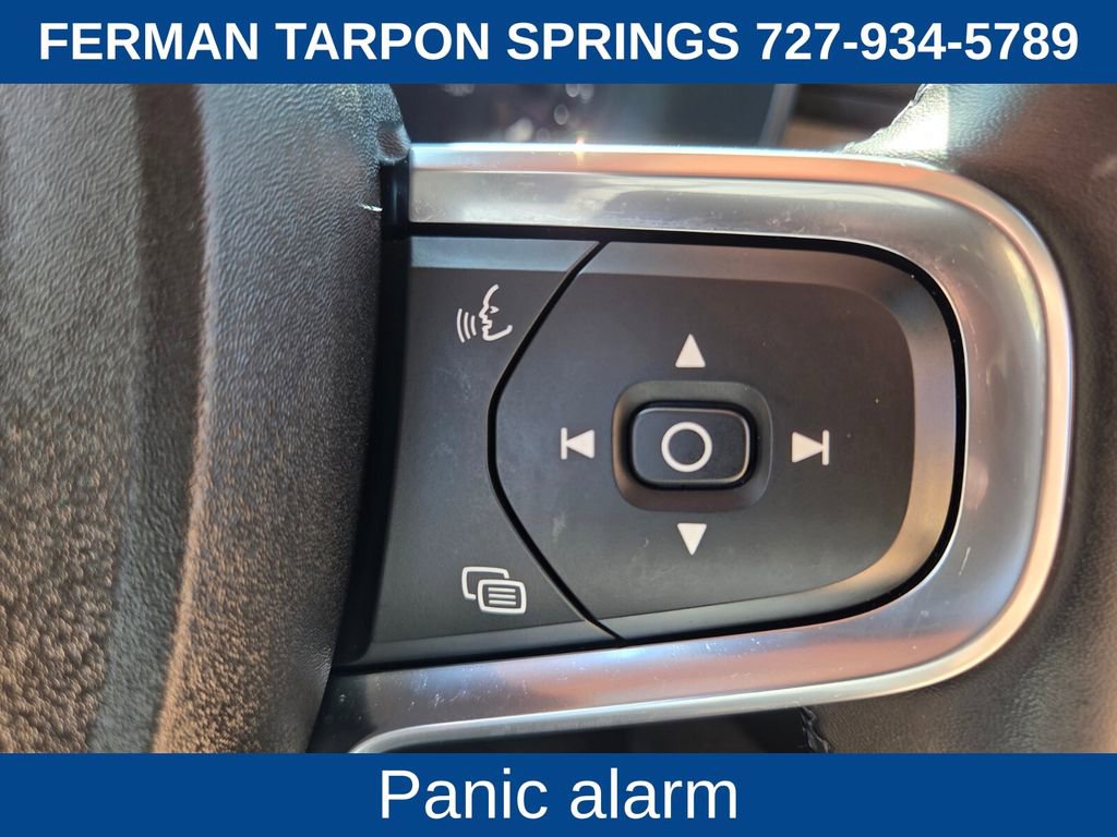 Certified 2025 Volvo XC40 B5 Ultra AWD/4WD image 30