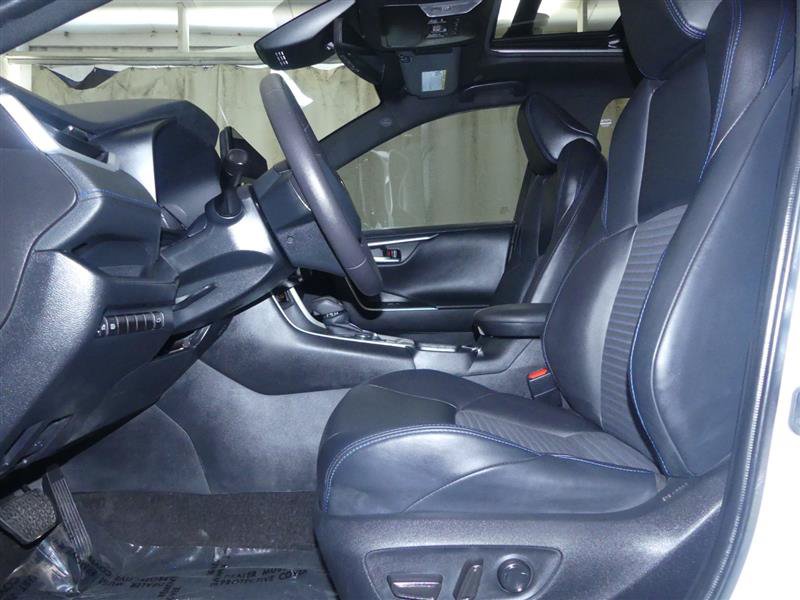 Used 2023 Toyota RAV4 XSE AWD/4WD image 19