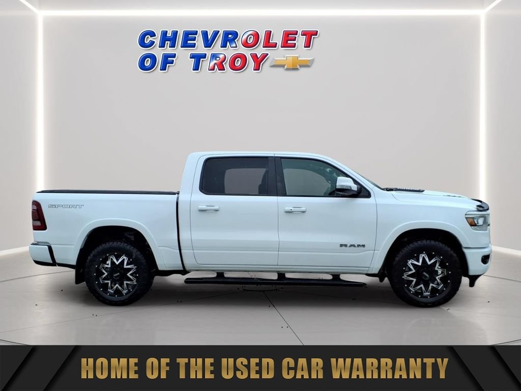 Used 2021 RAM 1500 Laramie w/ Sport Appearance Package AWD/4WD image 10