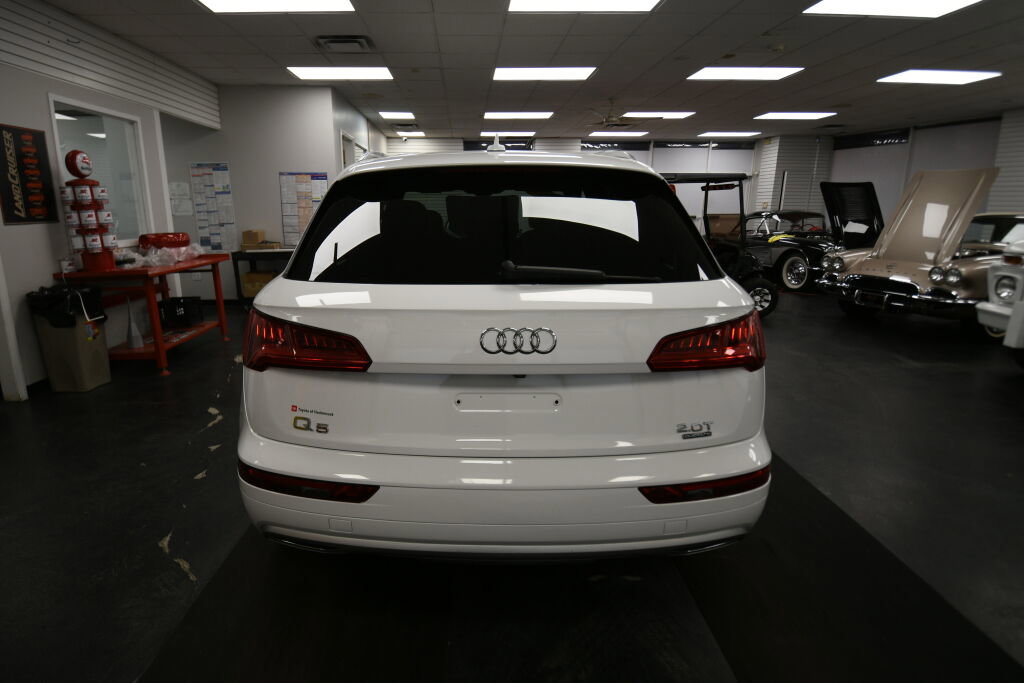 Used 2018 Audi Q5 2.0T Premium w/ Convenience Package AWD/4WD image 5