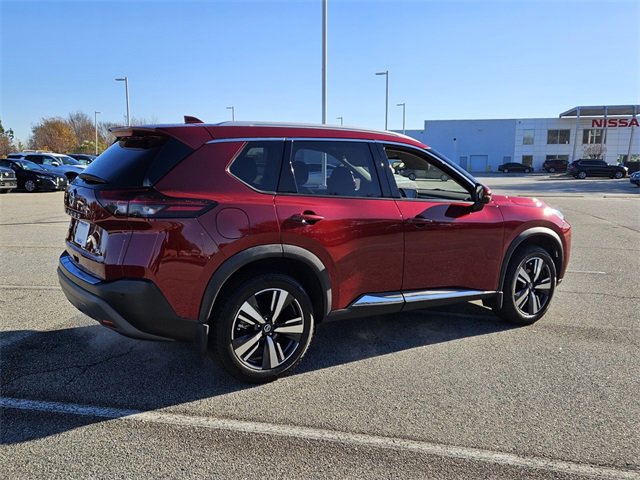 Used 2021 Nissan Rogue SL w/ Premium Package image 14