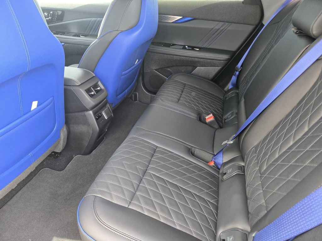 New 2026 Cadillac Optiq V w/ Magnus Launch Edition AWD/4WD image 18