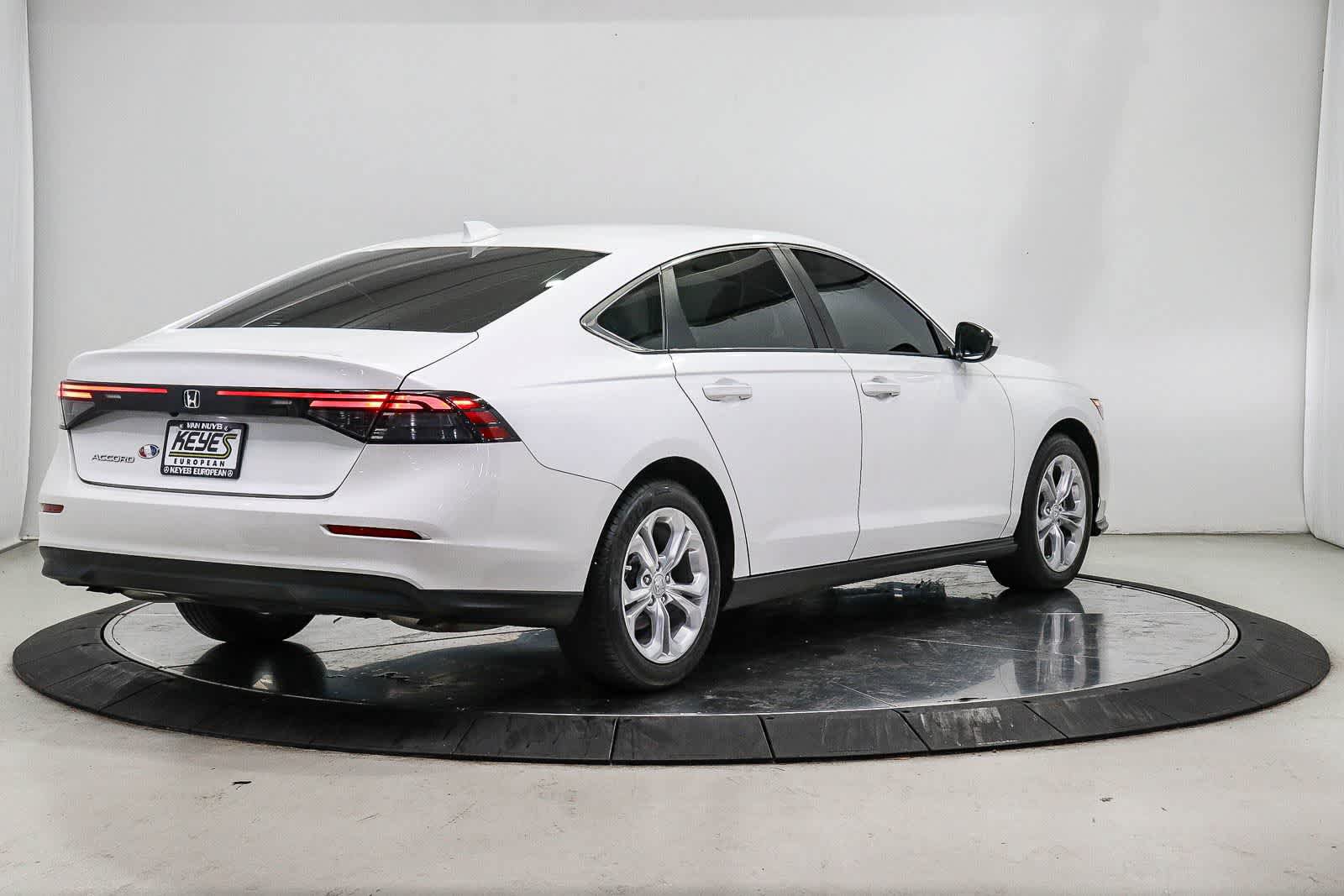 Used 2023 Honda Accord LX image 4