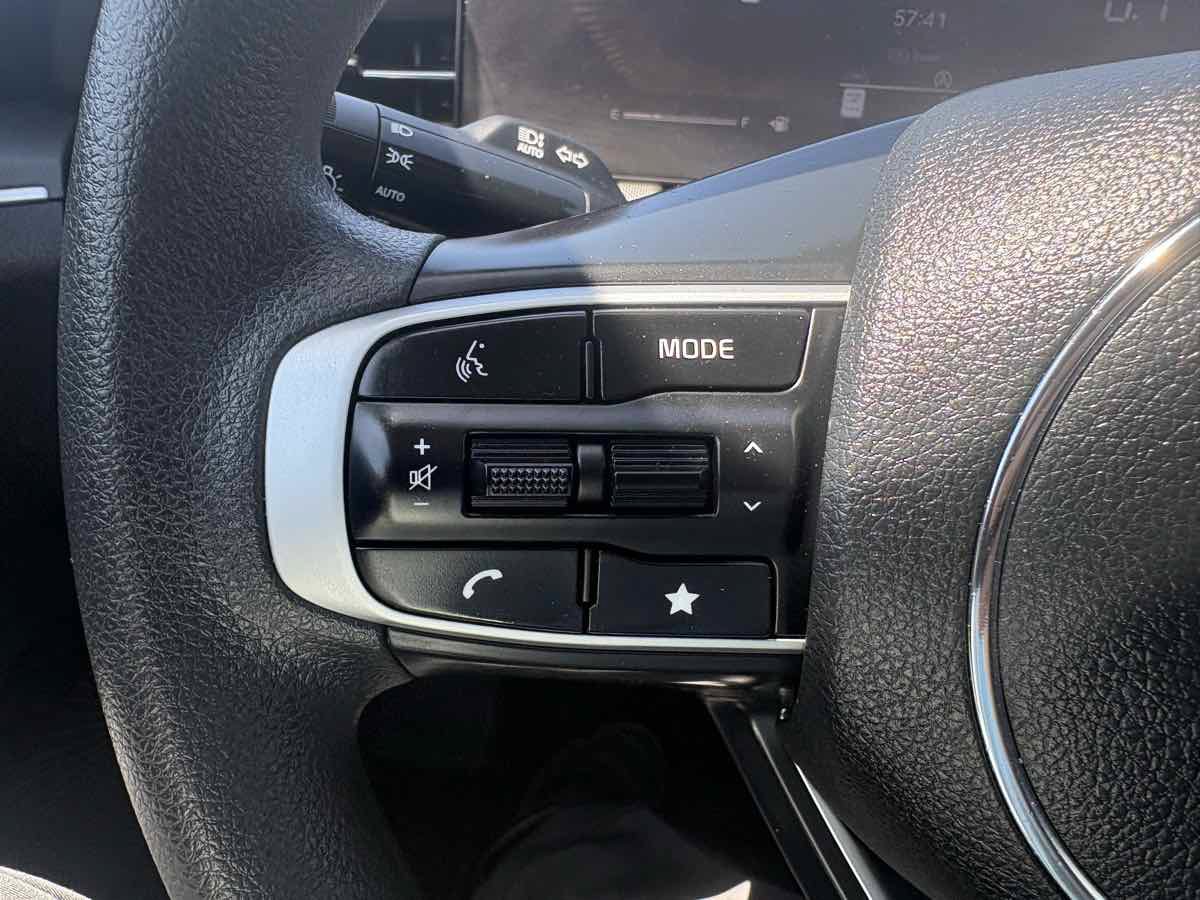 Used 2026 Kia K5 LXS FWD image 21