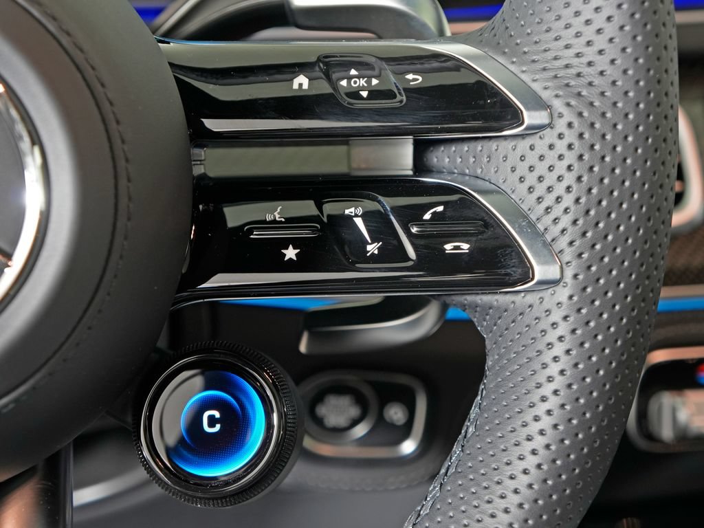 New 2026 Mercedes-Benz GLS 63 AMG 4MATIC image 18