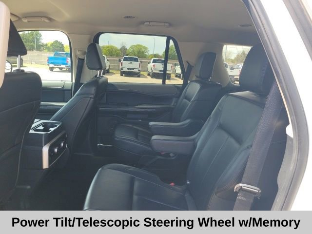 Used 2024 Ford Expedition XLT image 18