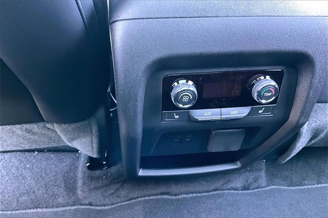 Used 2025 Chevrolet Traverse RS w/ LPO, Floor Liner Package image 10