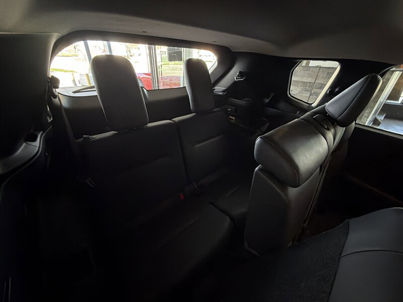 Used 2024 Mitsubishi Outlander SE Black Edition image 29