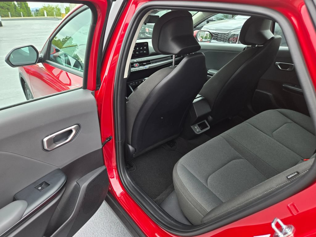 Certified 2025 Kia K4 FWD image 15