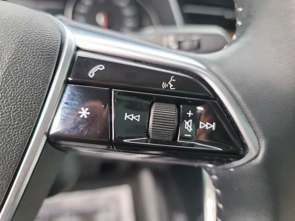 Used 2020 Audi A6 2.0T Premium w/ Convenience Package image 24