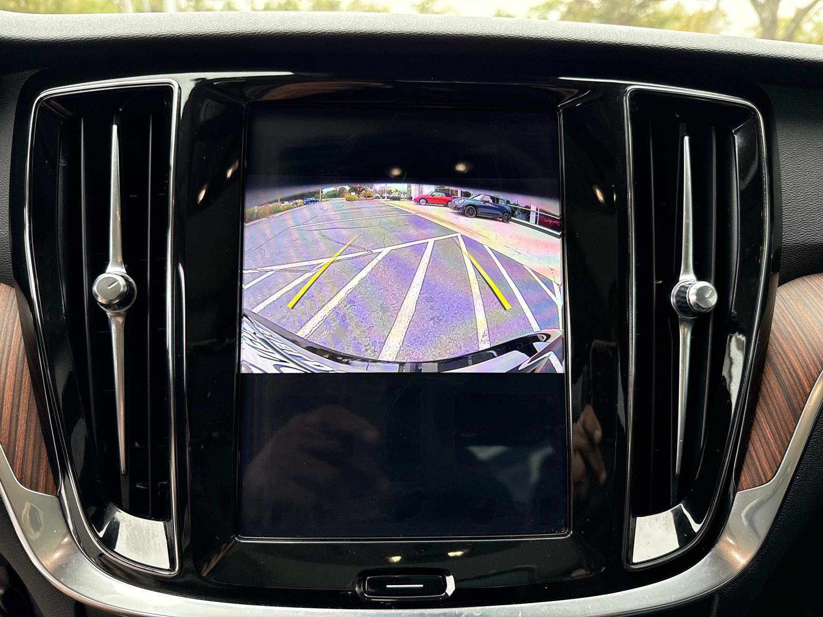 Used 2019 Volvo S60 T5 Momentum w/ Premium Package FWD image 28