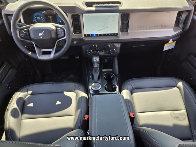 New 2026 Ford Bronco Outer Banks w/ Sasquatch Package AWD/4WD image 13