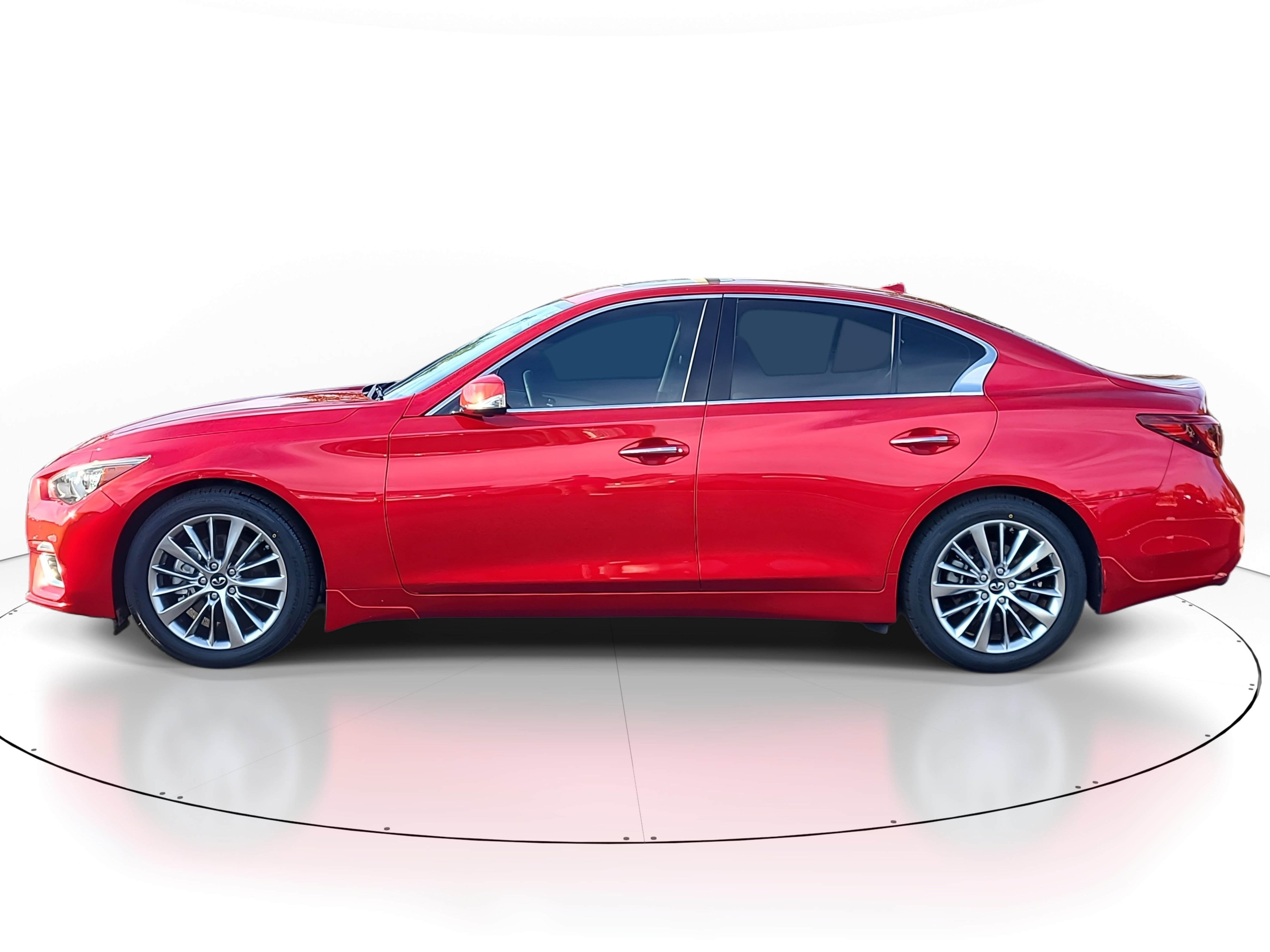 Used 2023 INFINITI Q50 Luxe w/ Cargo Package image 3