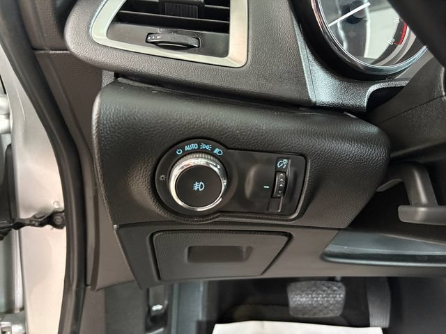 Used 2014 Buick Verano Leather FWD image 18