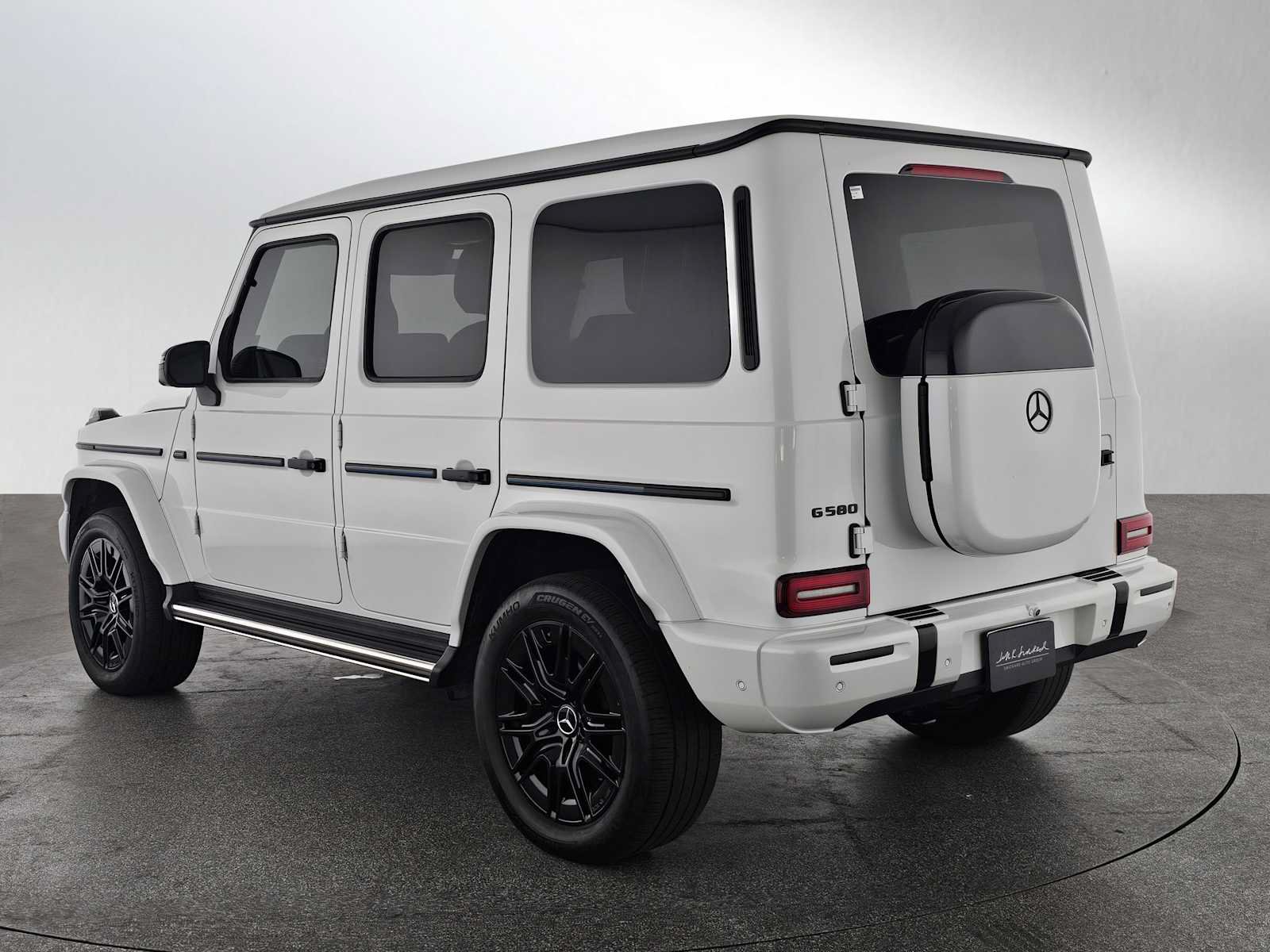 Used 2025 Mercedes-Benz G 580 w/ EQ Technology image 5