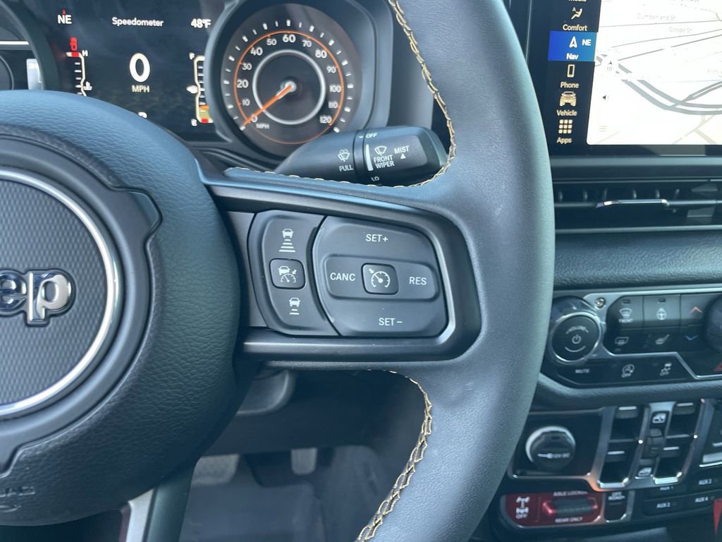 Used 2024 Jeep Gladiator Willys image 17
