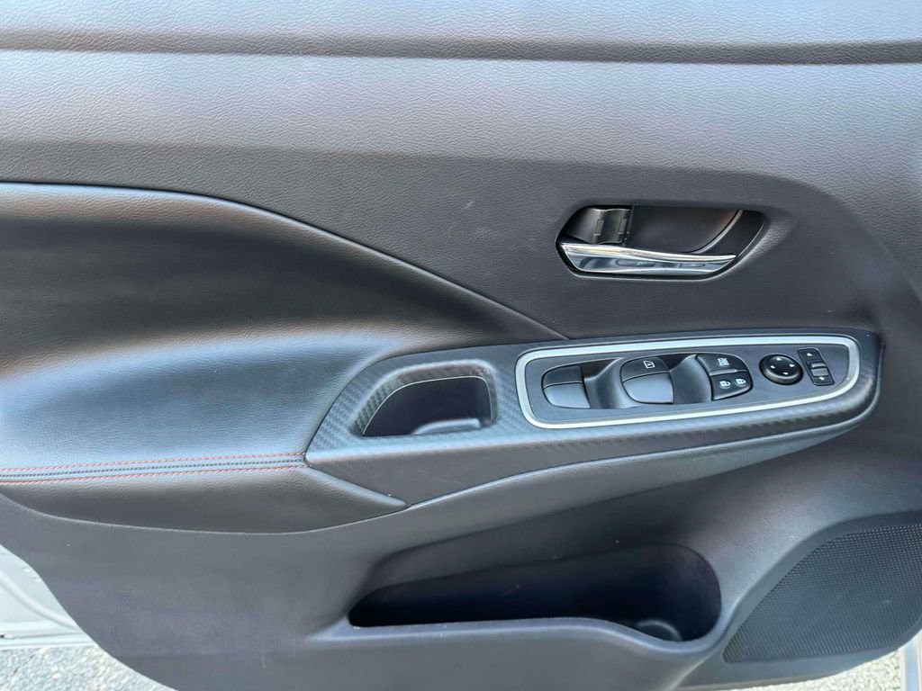 Used 2025 Nissan Versa SR w/ Trunk Package image 16
