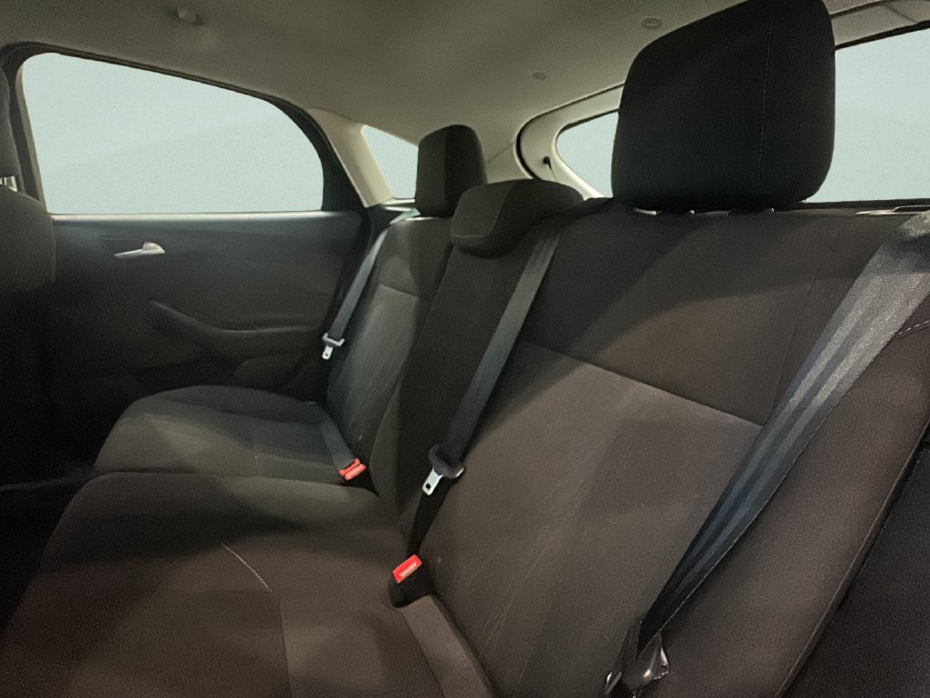 Used 2018 Ford Focus SE FWD image 13