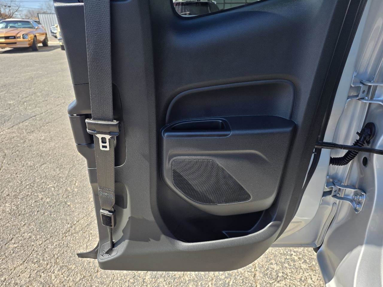Used 2022 Chevrolet Colorado LT w/ Fleet Safety Package RWD image 17