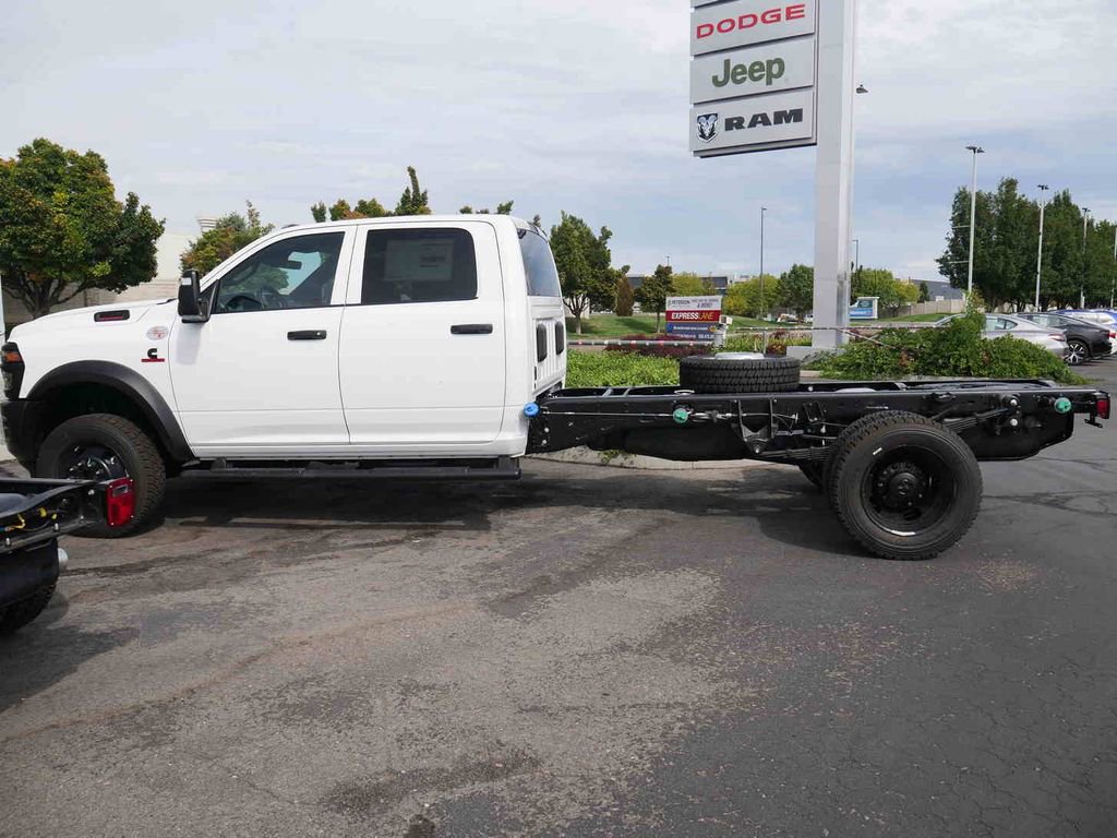 New 2026 RAM 5500 Tradesman image 8